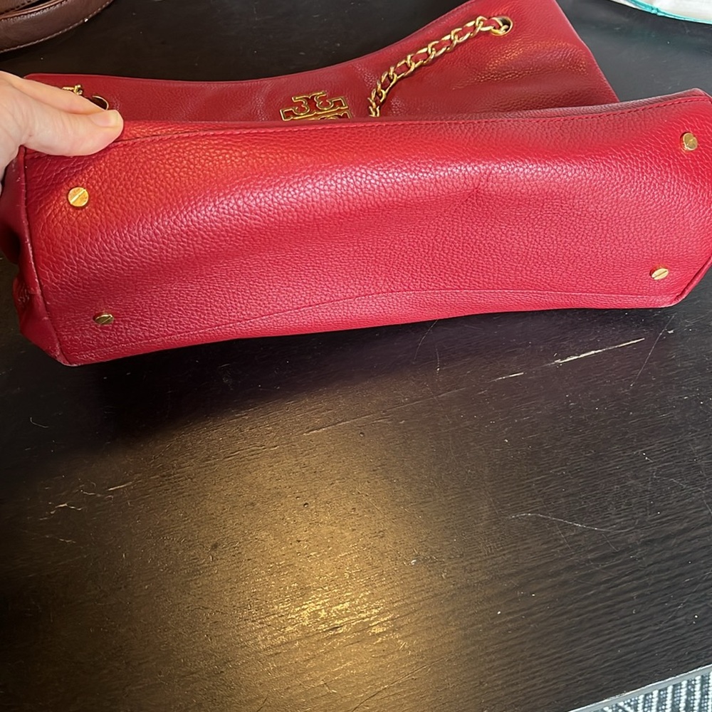 Tory Burch Tote. Good preowned condition. 14” by 19” - Picture 5 of 6